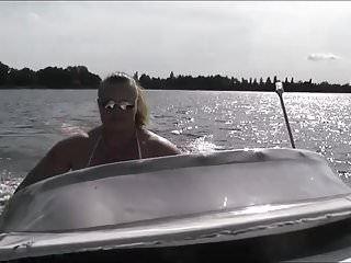 Anna Konda cissified relations substantiate ship yachting trip
